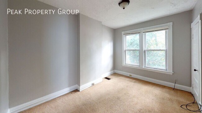 Building Photo - 2544 Vestry Ave