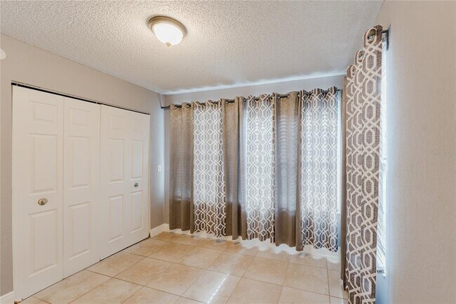 Building Photo - 5120 Conroy Rd