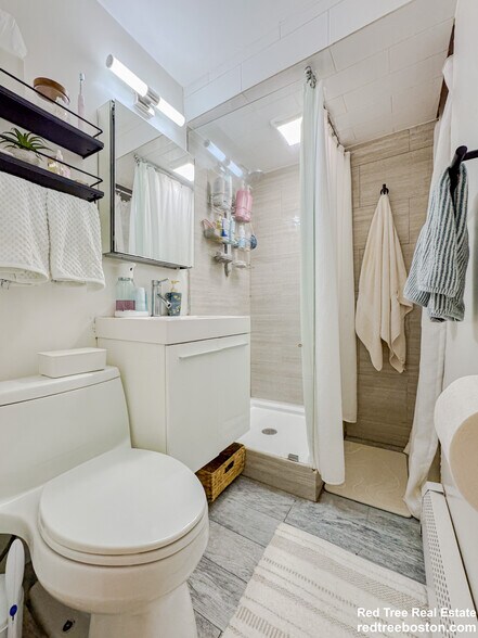 Building Photo - 21 Town Hill St