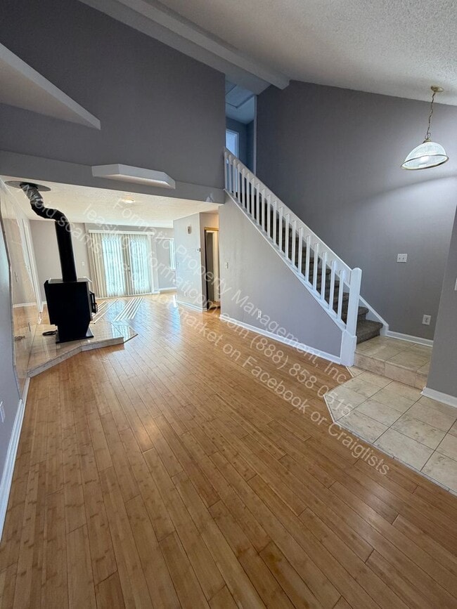 Building Photo - 17998 E Bellewood Dr