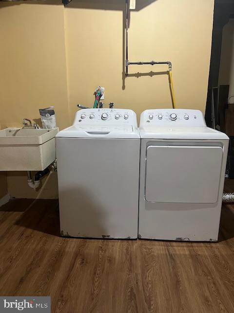 Building Photo - 7001 Blue Bird Ct