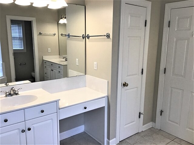 Building Photo - 4030 Belle Meade Cir