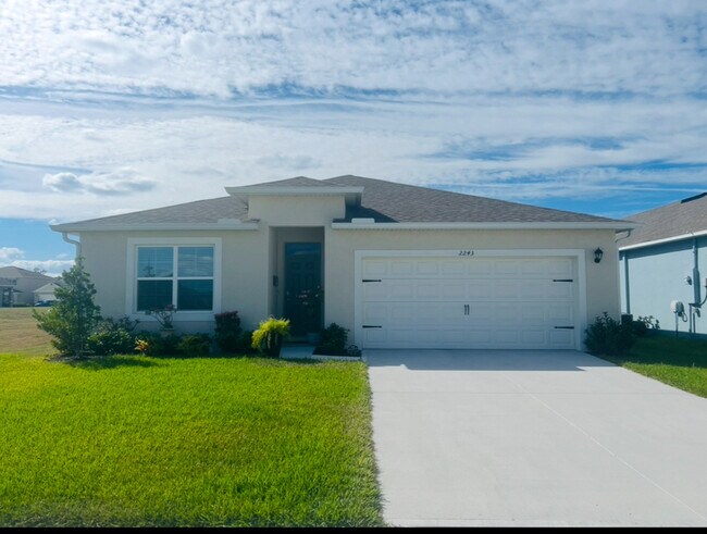 Building Photo - 2243 Tay Wes Dr