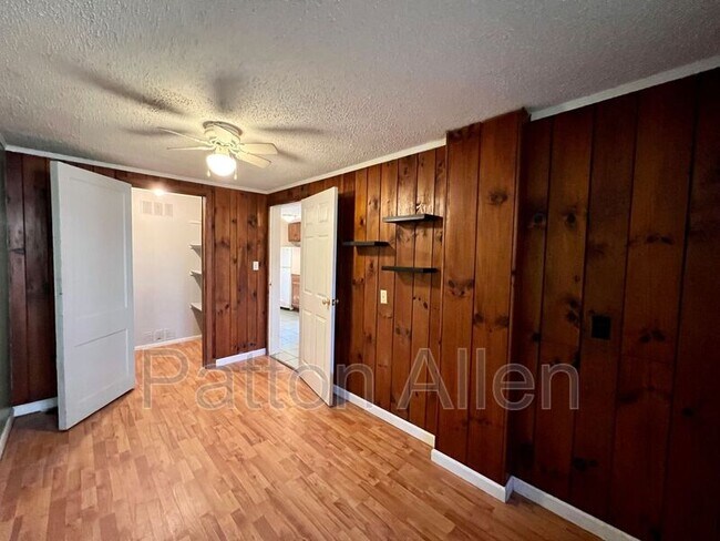 Building Photo - 130 Edwin Pl