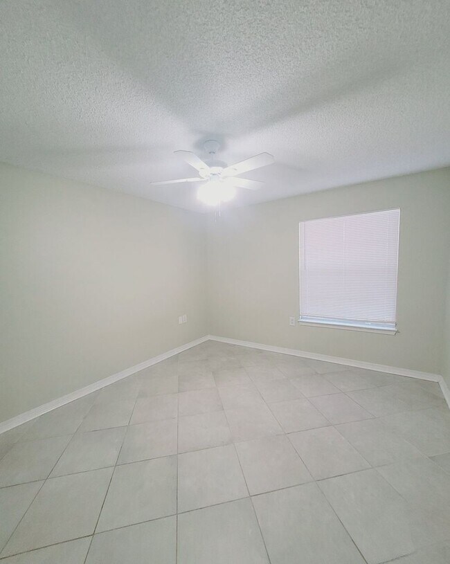 Building Photo - 2468 Spyglass Cir