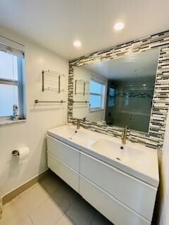 Building Photo - 3150 N Palm Aire Dr