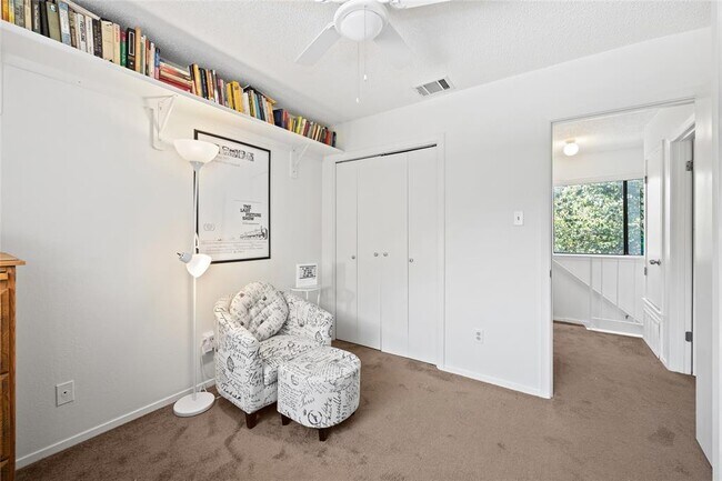 Building Photo - 101 Clearday Dr