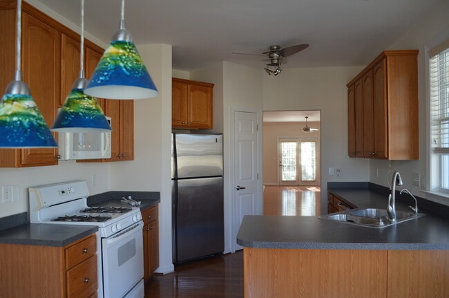 Building Photo - 310 Knotts Valley Ln