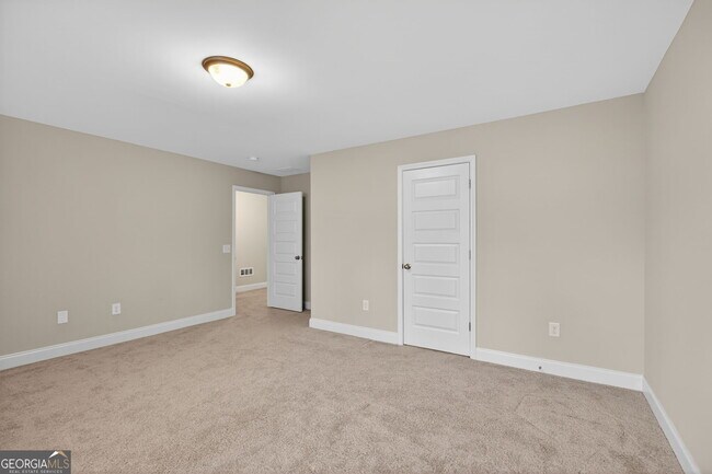 Building Photo - 5845 Garden Cir