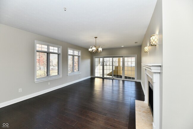 Building Photo - 8555 One W Dr