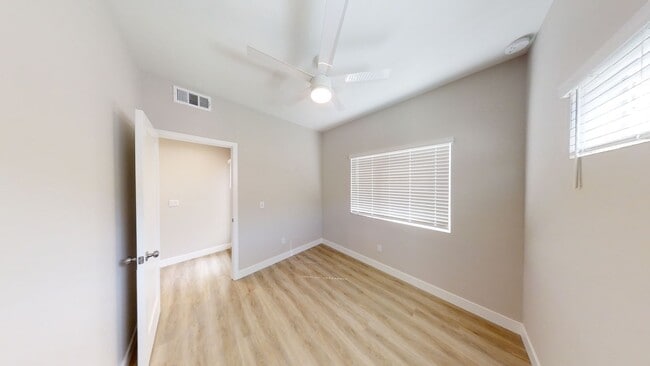 Building Photo - New Build (2022)!! 4BD/2BA, Great Views!!