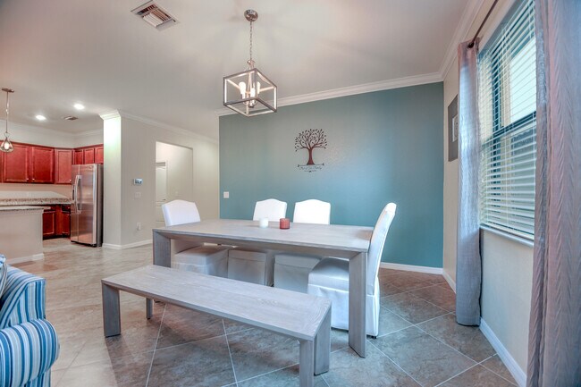 Building Photo - 12948 Broomfield Ln