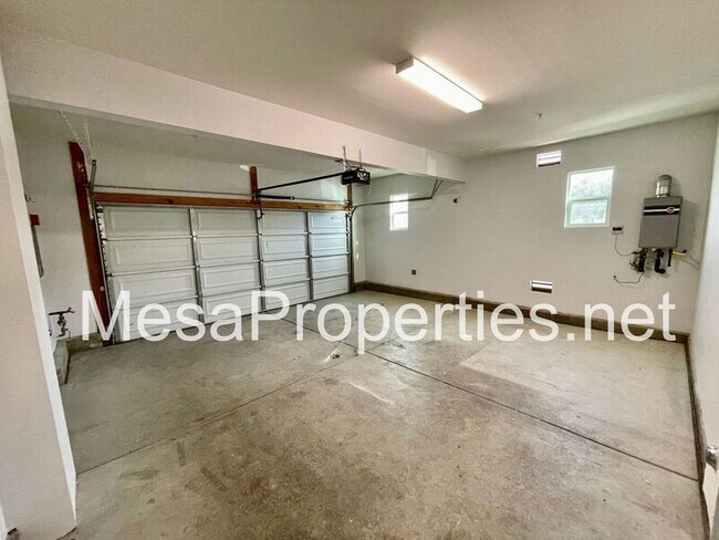 Building Photo - 850 Christian Ct