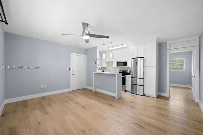 Building Photo - 6330 SW 79th St