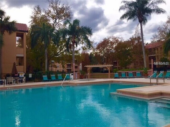 Building Photo - 3016 Parkway Blvd