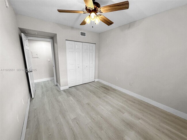 Building Photo - 2120 W Preserve Way