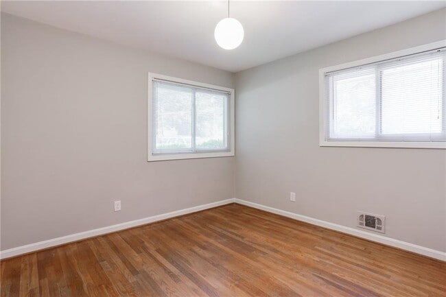 Building Photo - 1863 Merrimac Ct NE