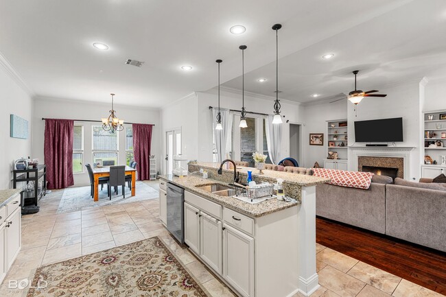Building Photo - Gorgeous Home For Rent!!