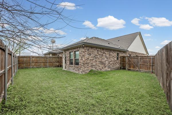 Building Photo - 102 Stockton Family Ct