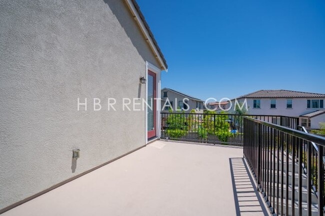 Building Photo - Welcome to your new casita in Tracy, CA! +...