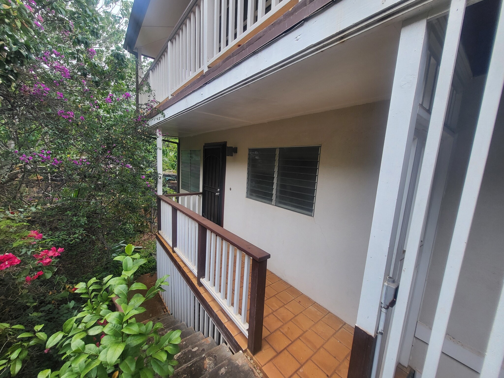 Building Photo - 774 Puu Hina Pl