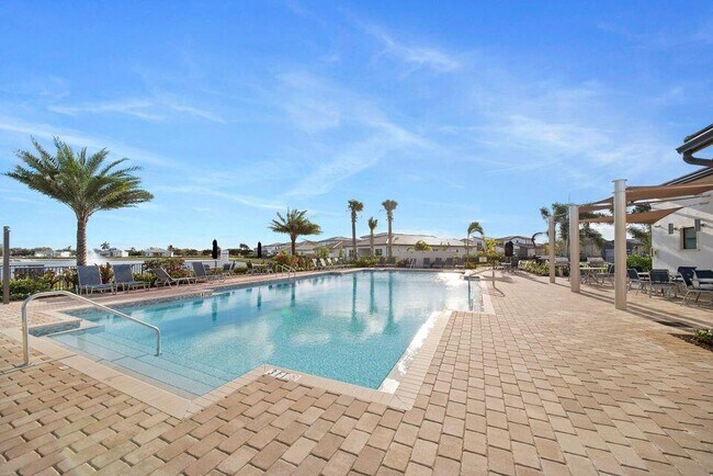 Building Photo - 4989 Navali Dr
