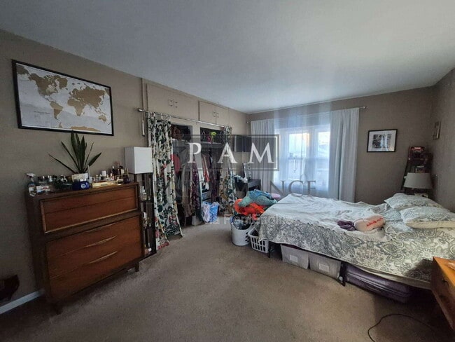 Building Photo - 4035 N Stowell Ave