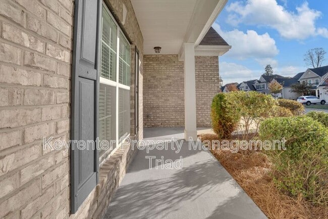 Building Photo - 5470 Noble View Dr