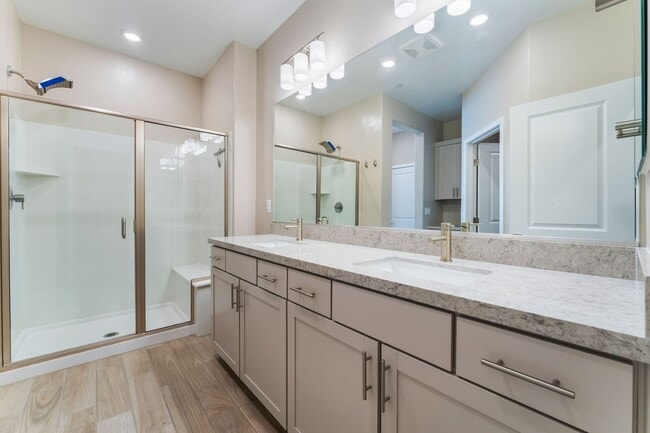 Building Photo - A Meticulously Upgraded Townhouse  *Age Restricted 55+