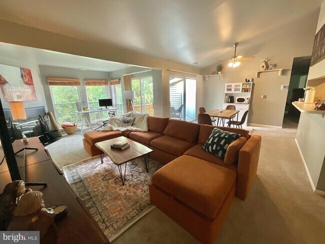 Primary Photo - 304 Juneberry Way