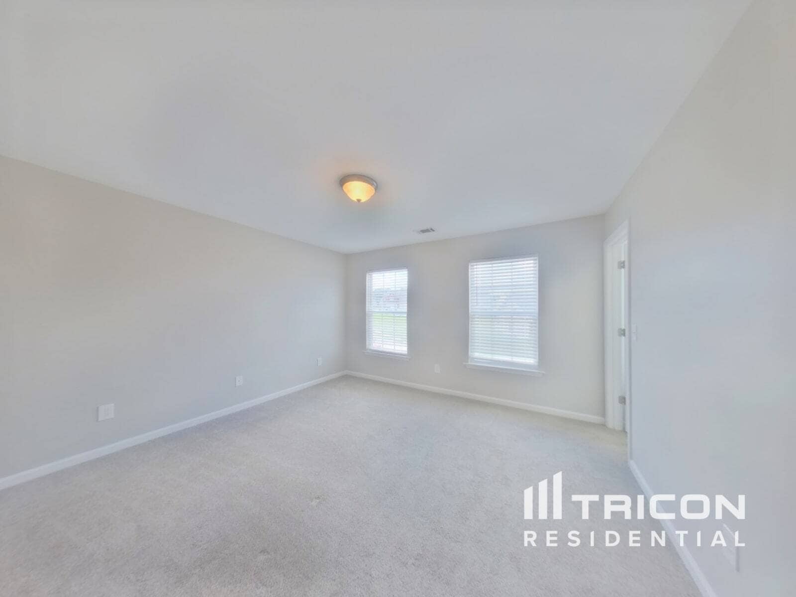 Building Photo - 748 Overton Ridge Way