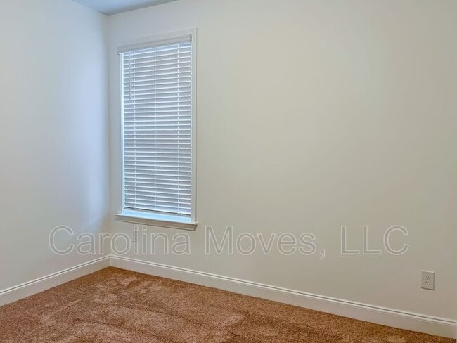 Building Photo - 508 Dottie Ct