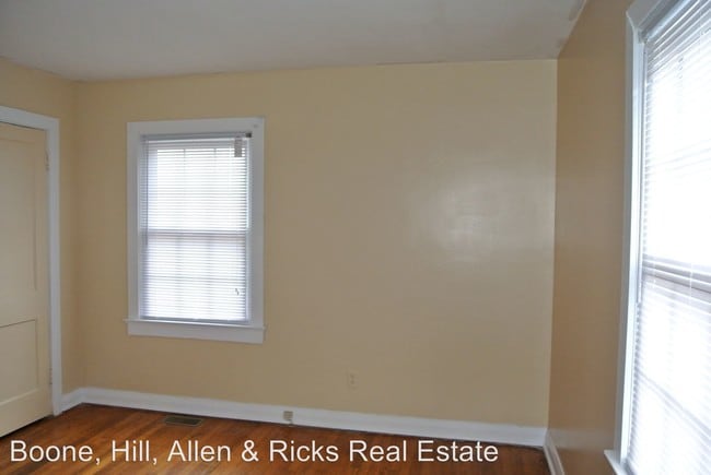 Building Photo - 1317 Hill St