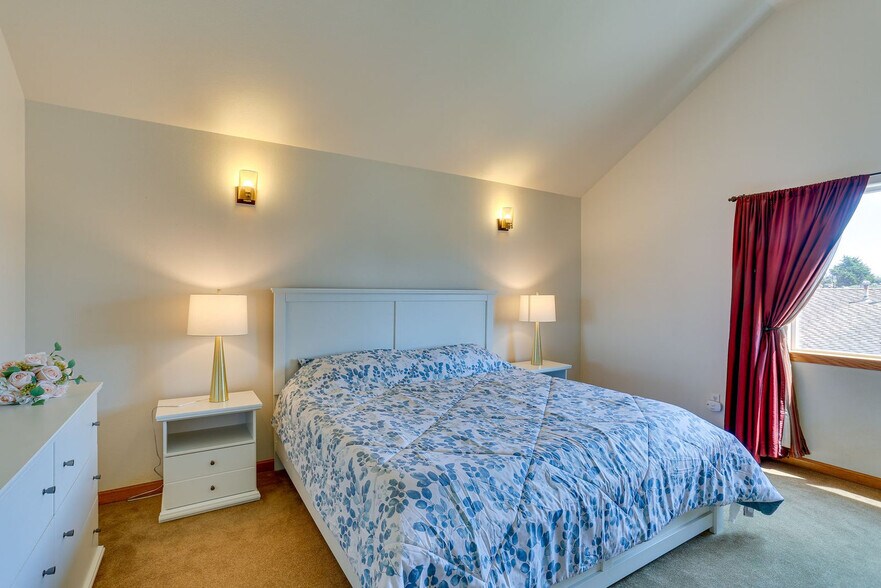Building Photo - 5370 Bay Pointe Ct