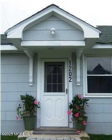 Building Photo - 1202 Ocean Ave