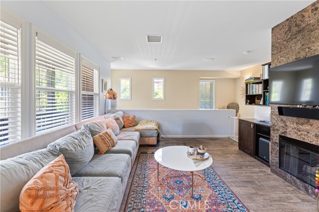 Building Photo - 118 Coral Rose