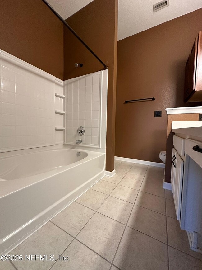 Building Photo - 5880 Sandstone Way