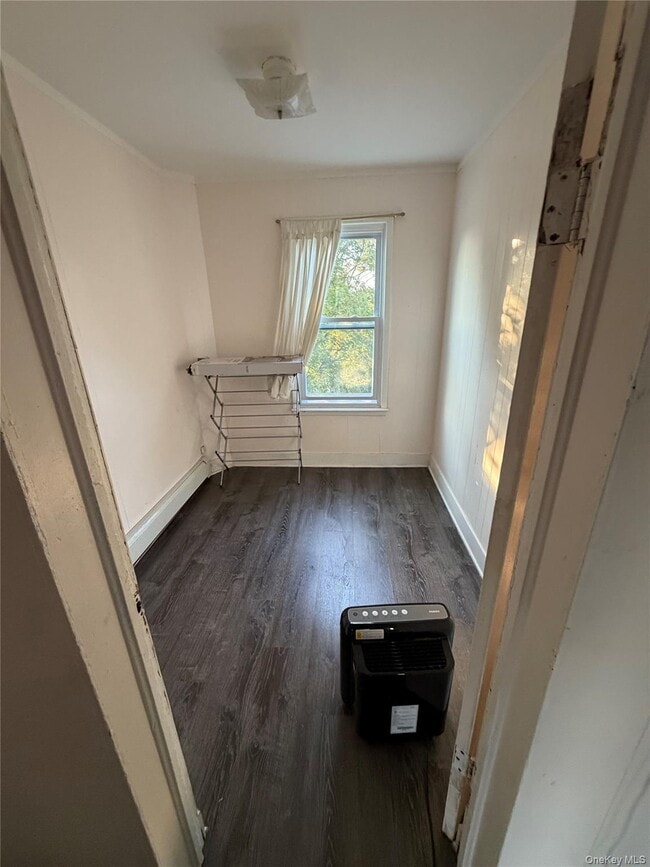 Building Photo - 4529 Carpenter Ave