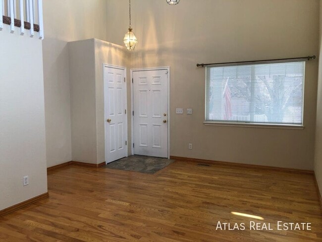 Building Photo - 1316 S Alton Ct
