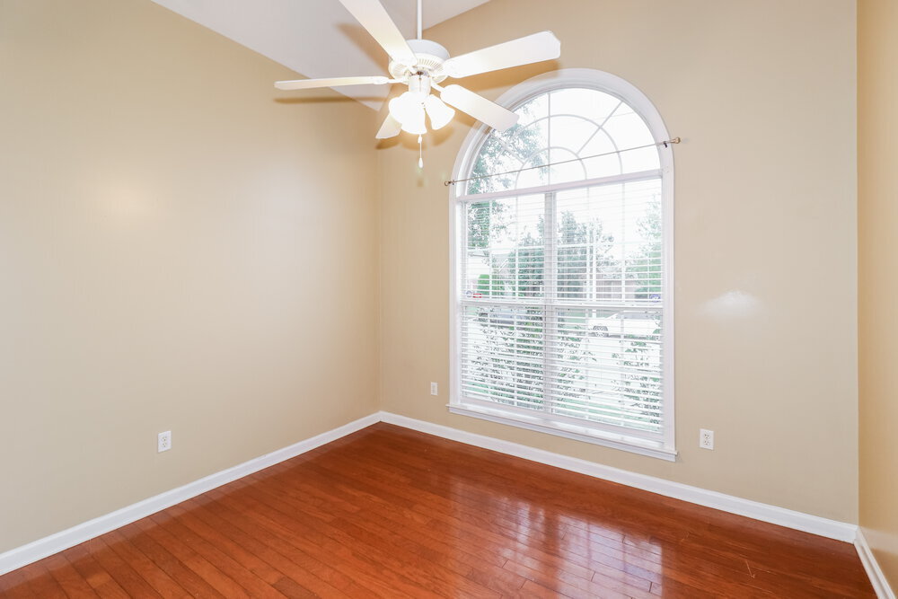 Building Photo - 8691 Overcup Oaks Dr