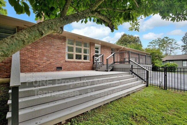 Building Photo - 6541 Jocelyn Hollow Rd