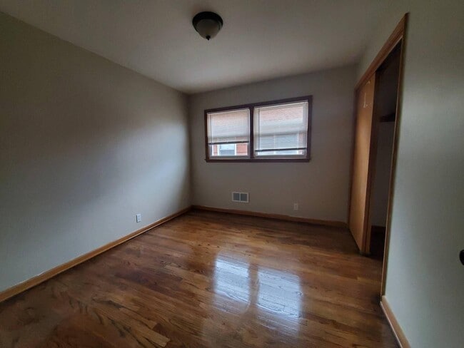 Building Photo - 4054 N 85th St