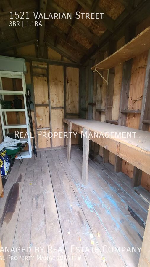 Building Photo - 1521 Valarian St