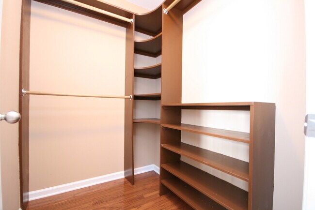 Building Photo - 176 Timber Oak Rd