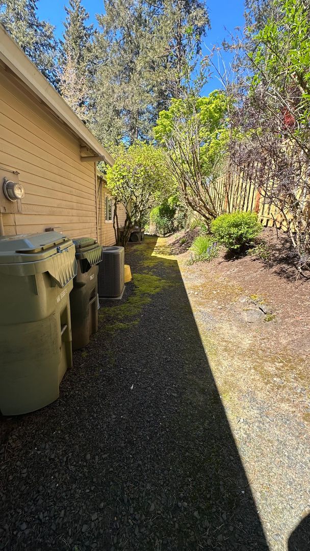 Building Photo - Cedar Mill, Gorgeous 3 bed 2.5 bath home. Walk through video