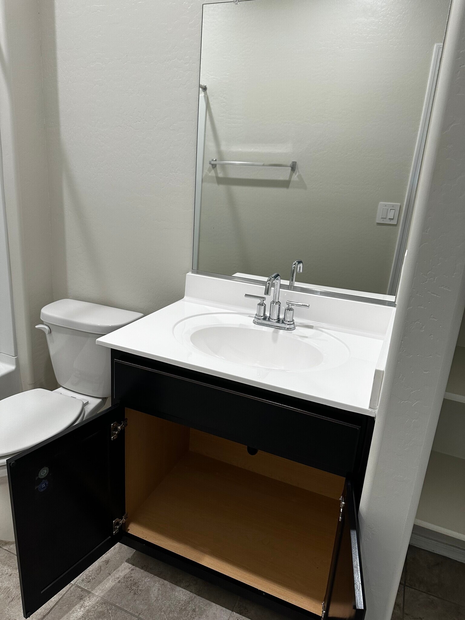 Building Photo - 35288 W San Alvarez Ave