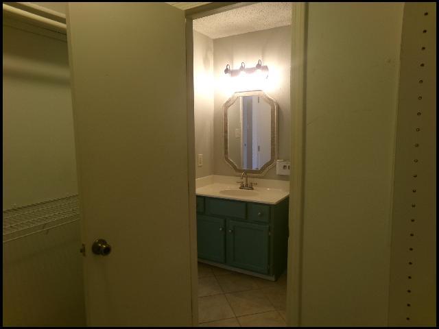 Building Photo - 1801 Mesquite Cir