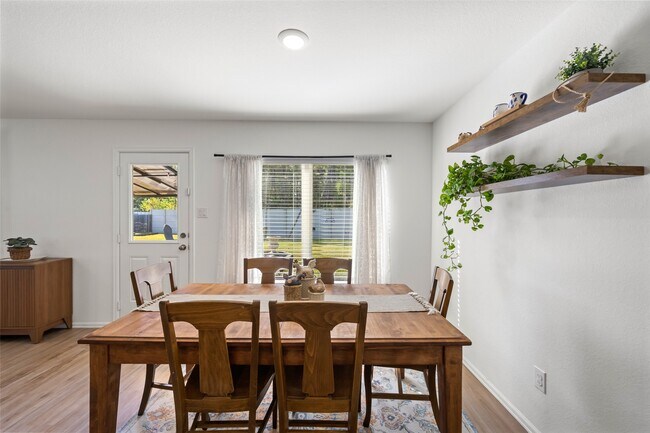 Building Photo - 18734 Clearwater Brk Dr