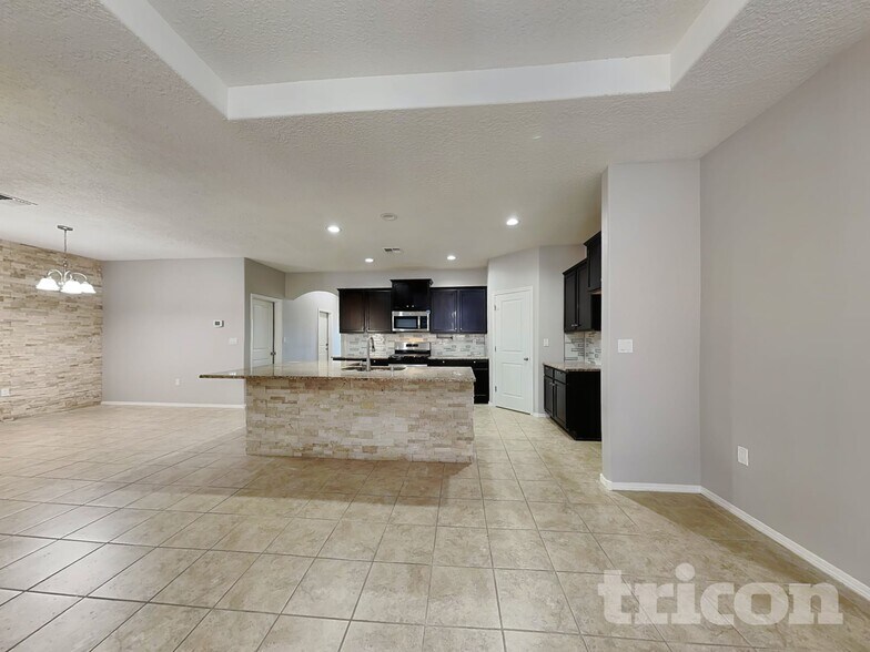 Building Photo - 1811 Camino Cancun