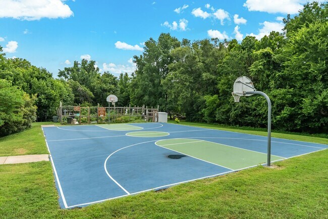 Building Photo - Cozy & Efficient 1 Bed/1 Bath in Carrboro